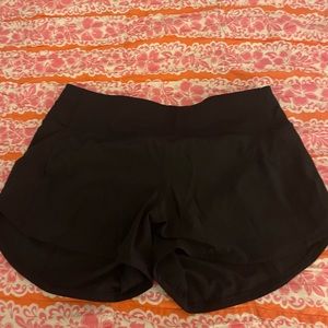 lululemon black speed up shorts size 8